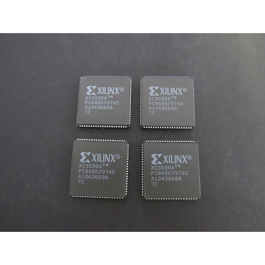 XC3030A7PC84C